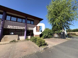 More details for 30 Avenue Robert Surcouf, Voisins-le-Bretonneux - Office to Rent