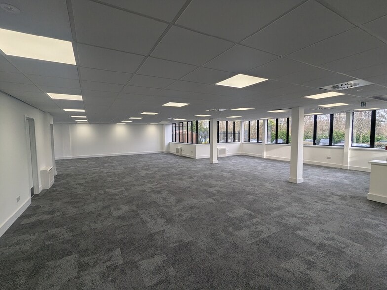 Wellbrook Ct, Girton to rent - Building Photo - Image 2 of 8