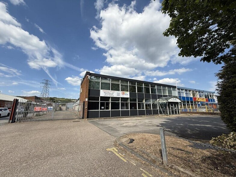 Northarbour Rd, Portsmouth for sale - Building Photo - Image 1 of 48