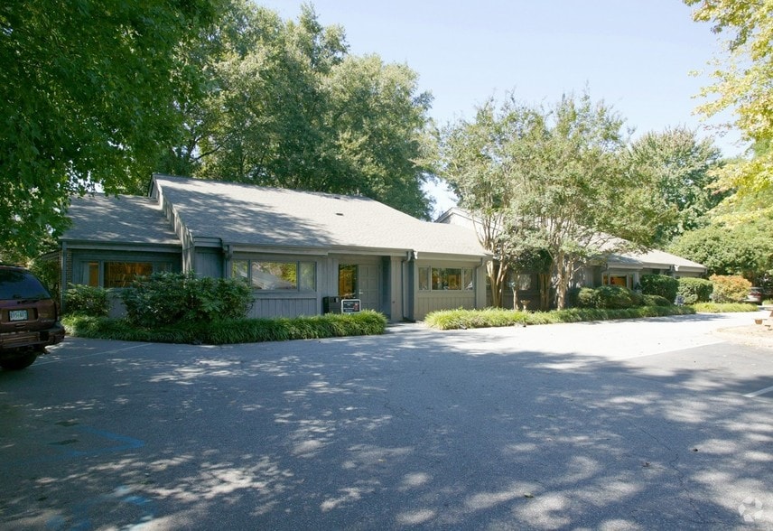 30-32 Memorial Medical Dr, Greenville, SC for sale - Primary Photo - Image 1 of 1