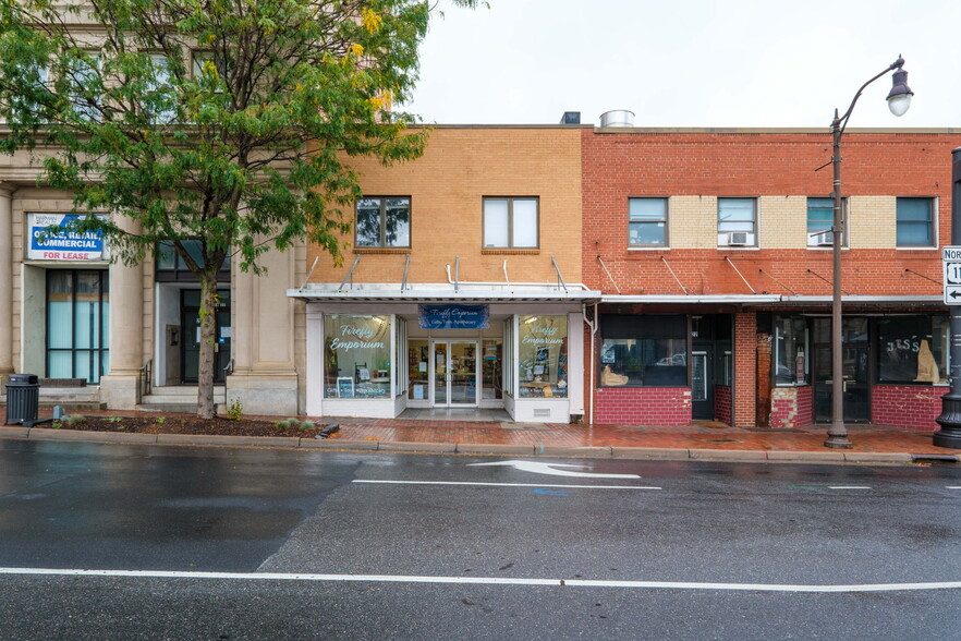 16 S Main St, Harrisonburg, VA for rent - Building Photo - Image 1 of 12