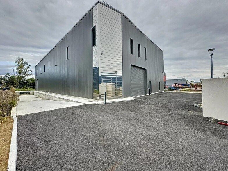 Light Industrial in Portet-sur-Garonne for sale - Building Photo - Image 1 of 4