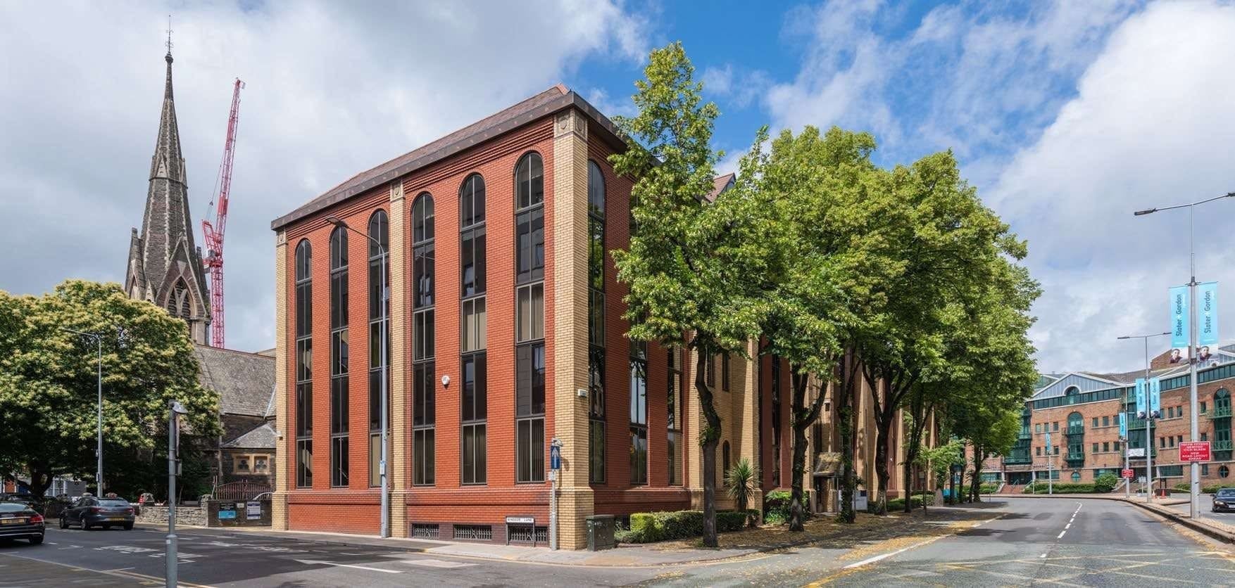 Dumfries Pl, Cardiff to rent Building Photo- Image 1 of 2