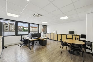 94-96 Rue Victor Hugo, Ivry-sur-Seine to rent Interior Photo- Image 2 of 5