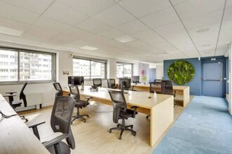 Office in Boulogne-Billancourt to rent Interior Photo- Image 1 of 3