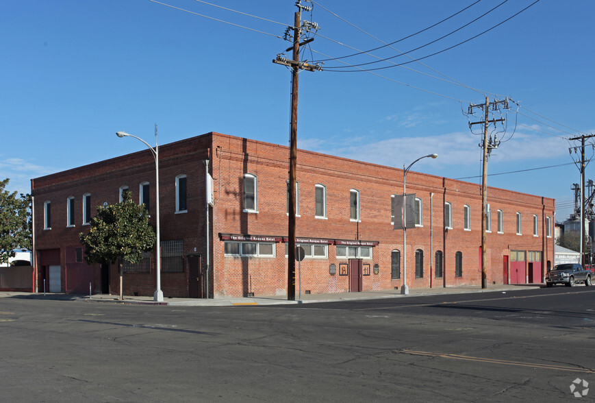 1102 F St, Fresno, CA for rent - Primary Photo - Image 1 of 54