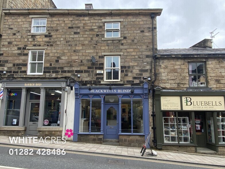 21 Burnley Rd, Burnley for sale - Building Photo - Image 1 of 1