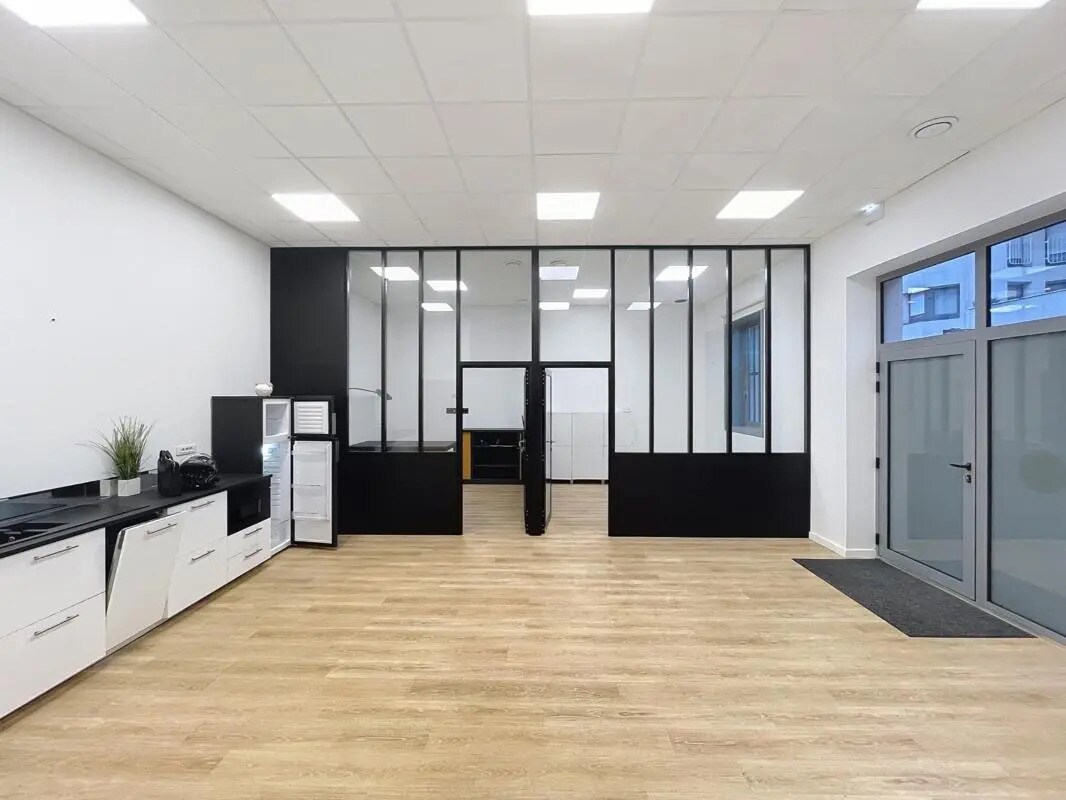 114 Grande Rue De Saint-Clair, Caluire-et-Cuire to rent Interior Photo- Image 1 of 7