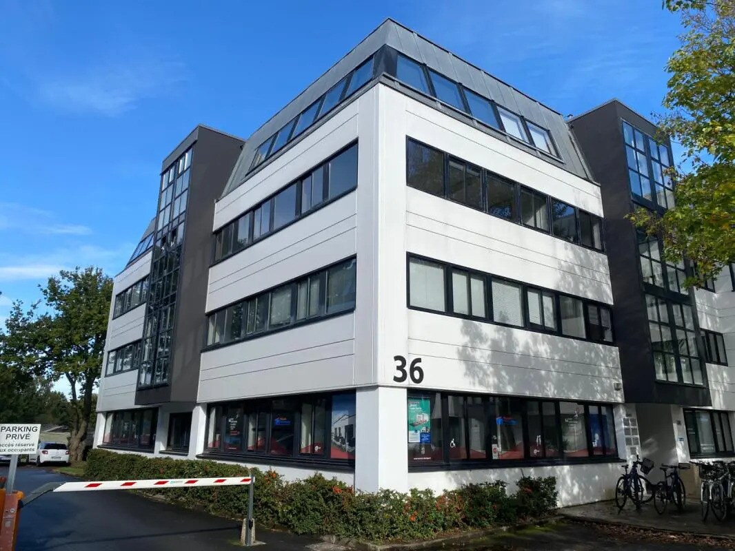 36 Rue Jules Verne, Orvault to rent Primary Photo- Image 1 of 8