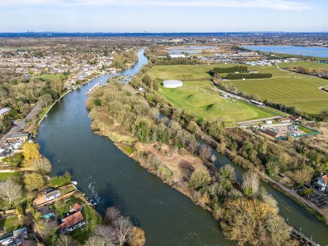 More details for Waterside Dr, Walton On Thames - Land to Rent