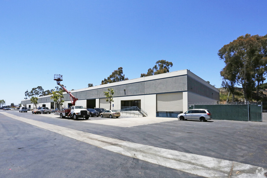 3800 Main St, Chula Vista, CA for rent - Building Photo - Image 1 of 8