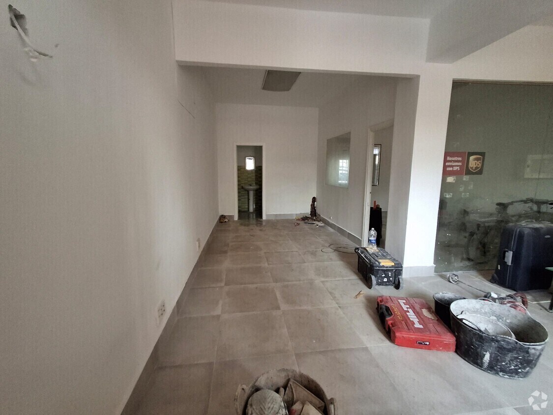 Retail in Getafe, Madrid to rent Interior Photo- Image 1 of 6