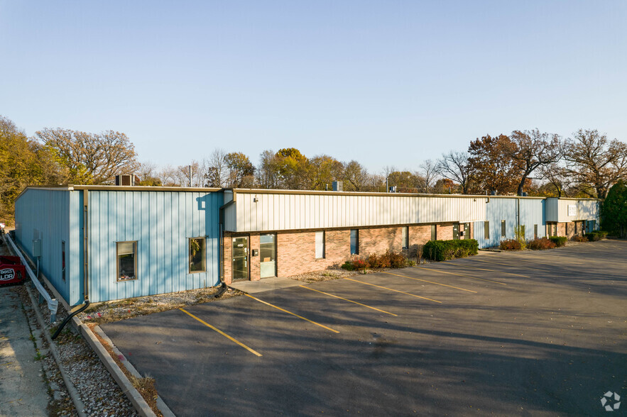 4450-4462 Robertson Rd, Madison, WI for sale - Building Photo - Image 1 of 4