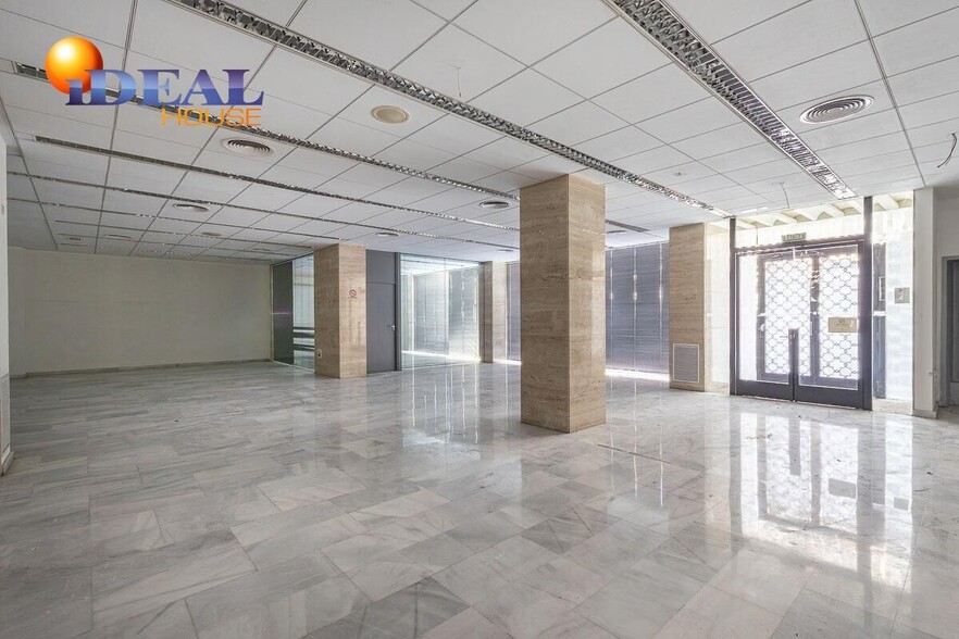 Retail in Granada, Granada for sale - Interior Photo - Image 3 of 26