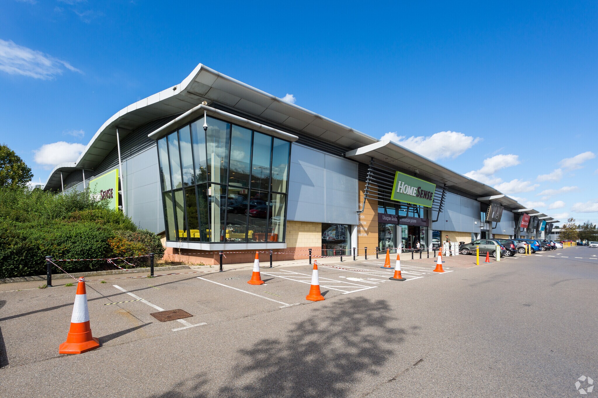 E6 West Thurrock Way, Grays for sale Primary Photo- Image 1 of 1