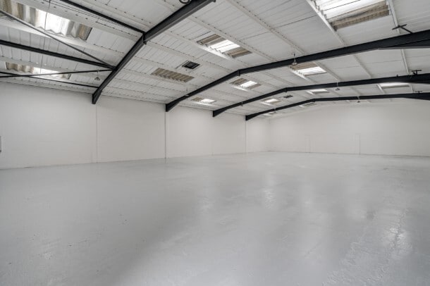 Limberline Spur, Portsmouth to rent Interior Photo- Image 1 of 4