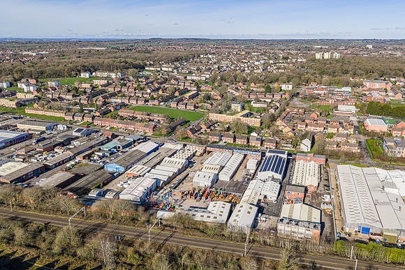 West Park Trade Centre portfolio of 4 properties for sale on LoopNet.co.uk - Building Photo - Image 3 of 12