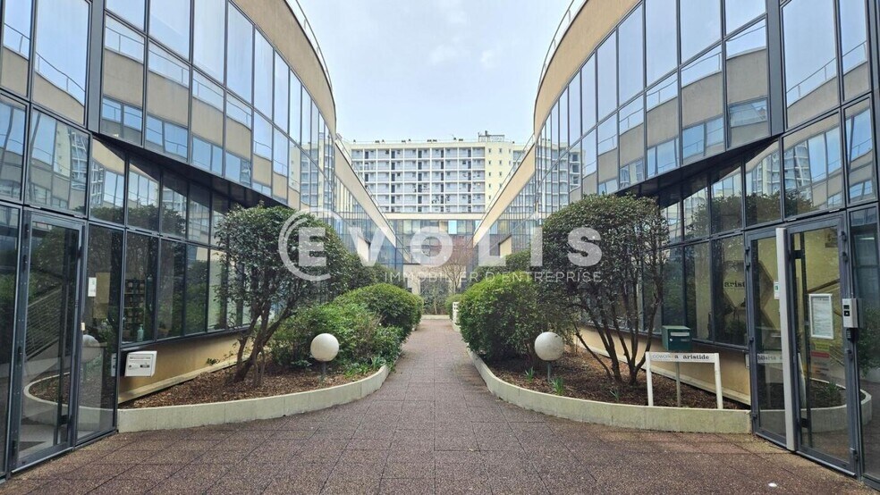 21 Rue Aristide Briand, Vanves to rent - Building Photo - Image 1 of 14