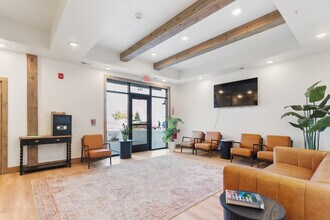 3210 27th St W, Williston, ND to rent Interior Photo- Image 2 of 13