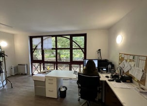 Putney Bridge Rd, London to rent Interior Photo- Image 1 of 1