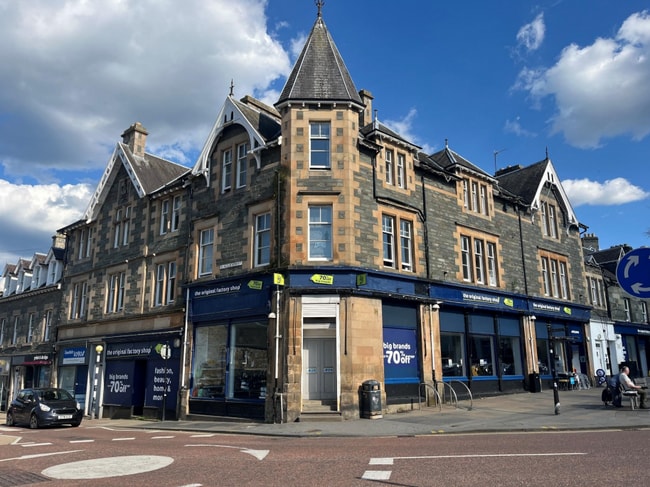 More details for 9 The Square, Aberfeldy - Retail to Rent