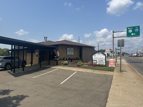 2833 Cleveland Ave, Canton, OH for rent Building Photo- Image 1 of 3