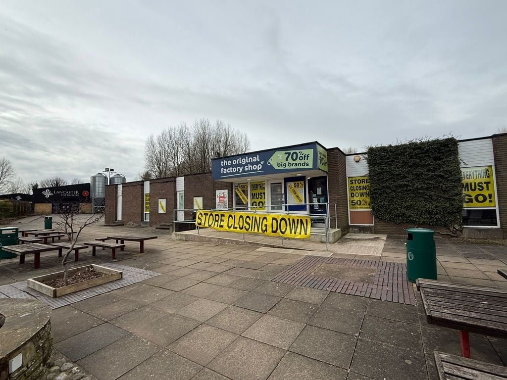 Wyresdale Rd, Lancaster to rent Primary Photo- Image 1 of 2