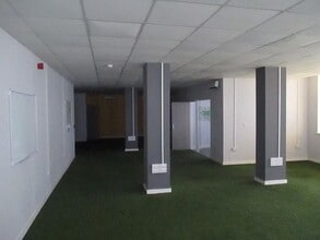 63-65 East Para, Bradford to rent Interior Photo- Image 2 of 2