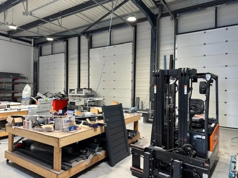 Light Industrial in Guérande for sale - Building Photo - Image 2 of 4