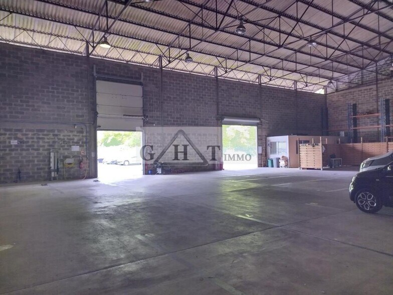 Industrial in Guibeville to rent - Building Photo - Image 3 of 8