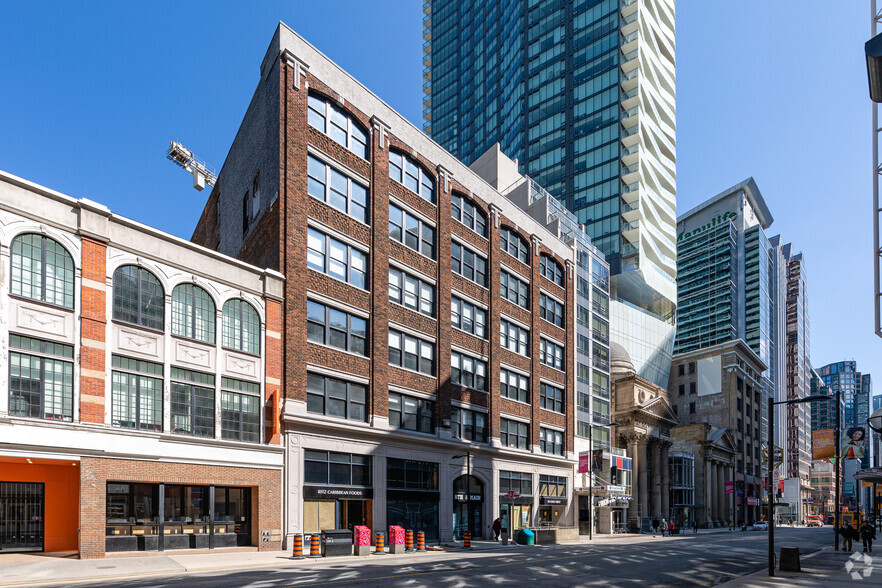 211 Yonge Street, Toronto, ON for rent - Building Photo - Image 3 of 7