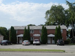 275 1st St, Manistee, MI for sale Primary Photo- Image 1 of 1