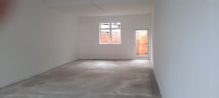Sudbury Heights Ave, Greenford to rent Building Photo- Image 1 of 3