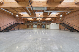 2216 Federal Ave, Los Angeles, CA for rent Interior Photo- Image 1 of 9