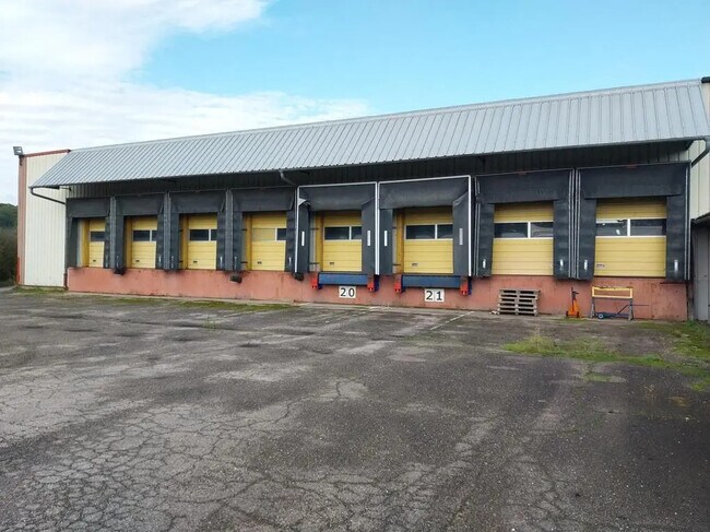 Vente Entrepôt 12 903 m²