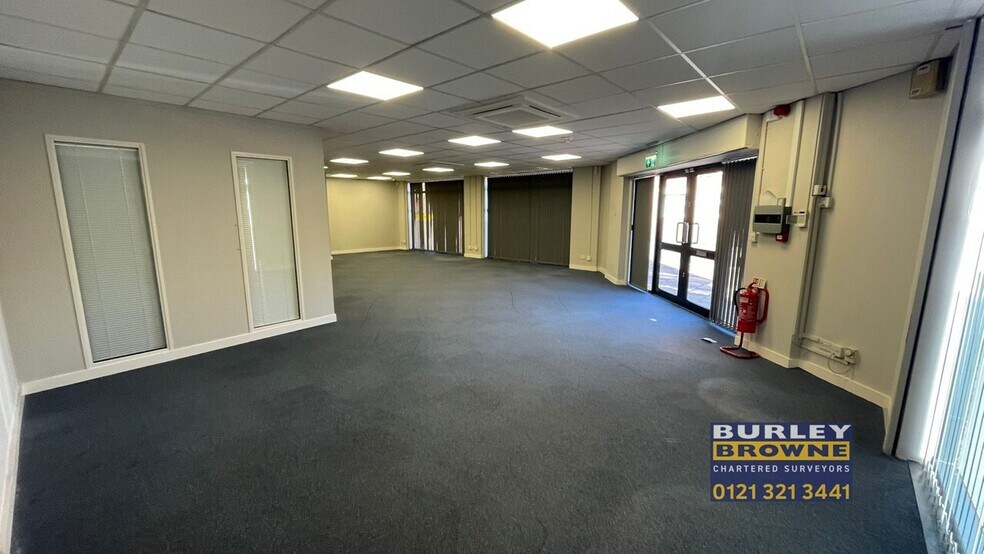 5 Aldergate, Tamworth to rent - Building Photo - Image 2 of 10