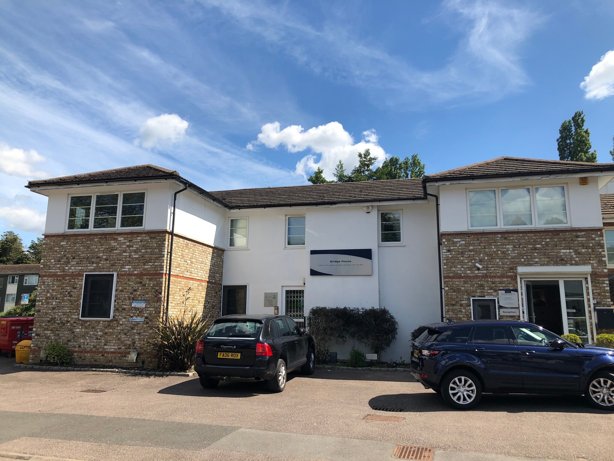 Chiltern Hl, Gerrards Cross for sale Building Photo- Image 1 of 1