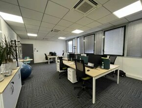 Office in Villeurbanne to rent Interior Photo- Image 1 of 11