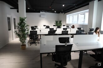 Calle Sófora, 15, Madrid, Madrid to rent Interior Photo- Image 2 of 18