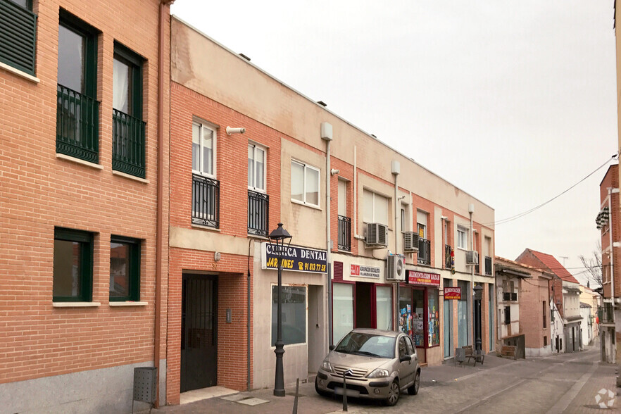 Calle Jardines, 30, Villanueva de Perales, Madrid for sale - Building Photo - Image 2 of 2