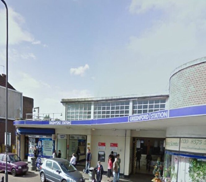 Oldfield Ln N, Greenford for sale - Primary Photo - Image 1 of 1