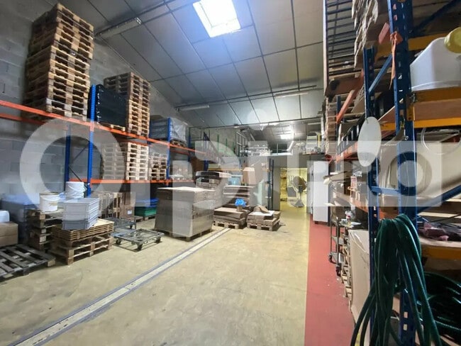 Location Commerce 300 m²