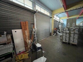 23 Rue De Stalingrad, Bobigny to rent Building Photo- Image 1 of 5