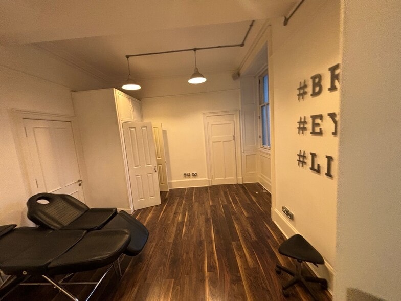 166 Buchanan St, Glasgow to rent - Building Photo - Image 3 of 8