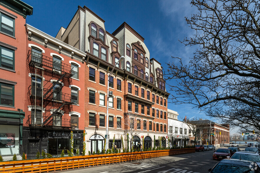 36-42-42 Newark St, Hoboken, NJ for rent - Building Photo - Image 3 of 32