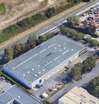 More details for 697 Rue Fourny, Buc - Light Industrial to Rent