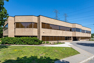 14 & 20 Colonnade Rd - Commercial Property