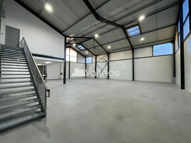More details for 23 Impasse De La Cadène, Toulouse - Office, Light Industrial to Rent
