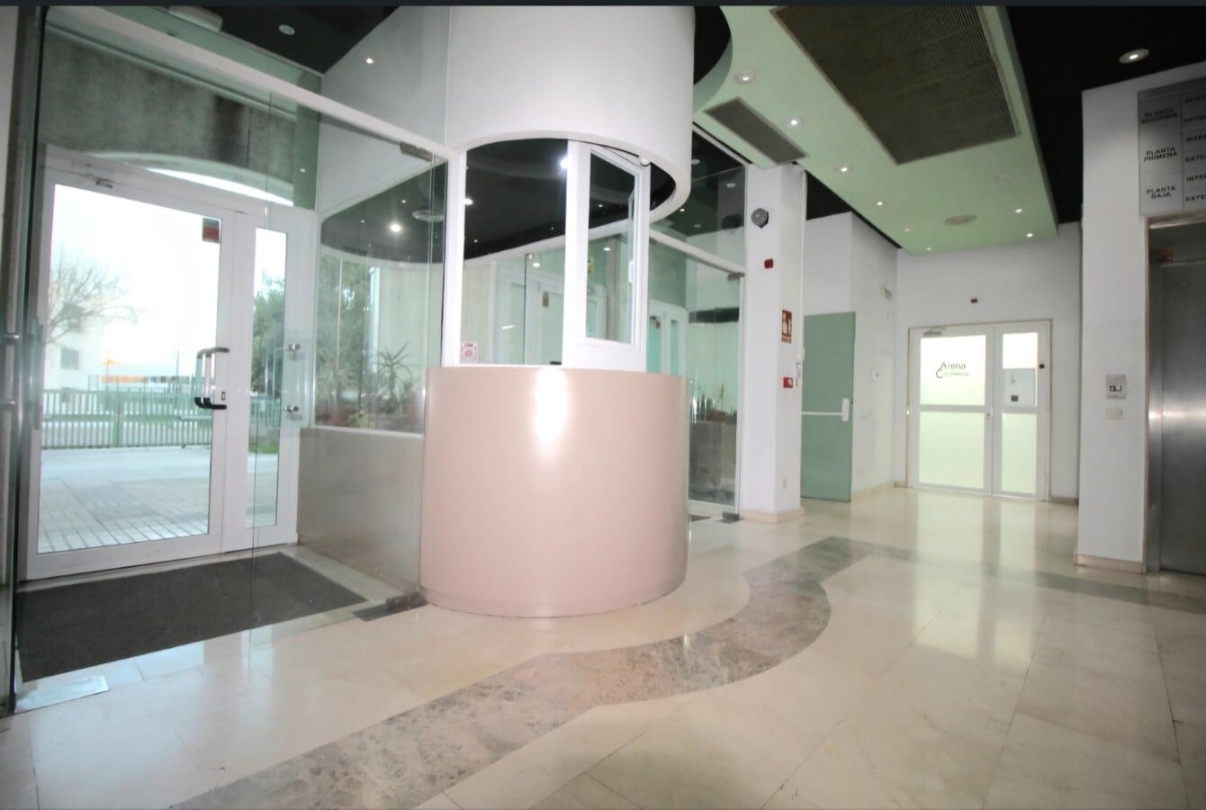 Tres Cantos, MAD 28760 - - - Interior Photo - Image 2 of 17