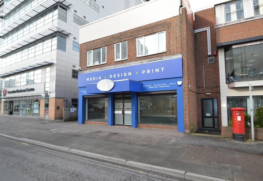 Bournemouth Development Opportunity portfolio of 2 properties for sale on LoopNet.co.uk - Primary Photo - Image 1 of 2